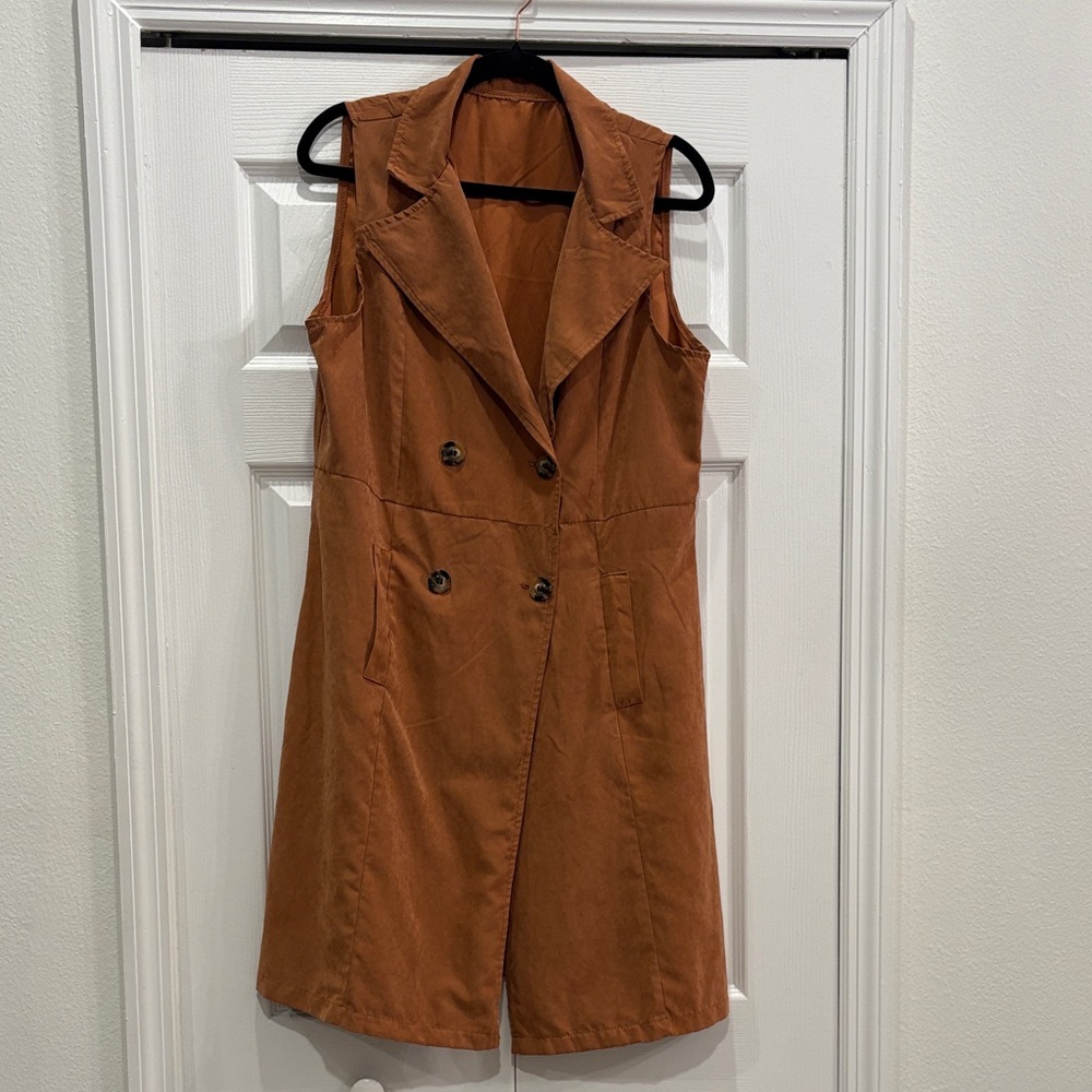 Sleeveless Brown Blazer Vest